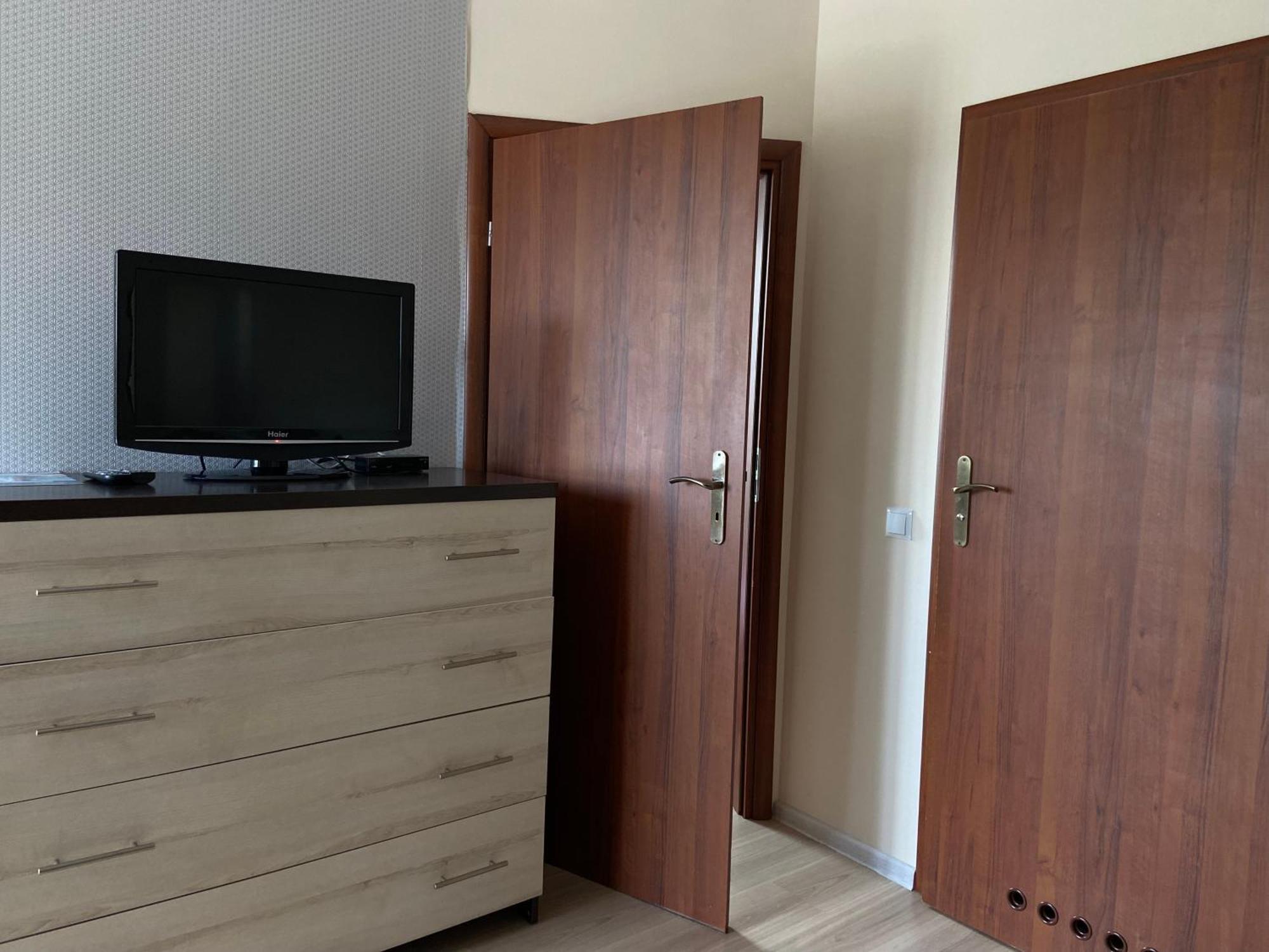 Sztutowo Lazurowy Dwor - Apartamenty Oraz Pokoje Z Basenem I Parkingiem Extérieur photo
