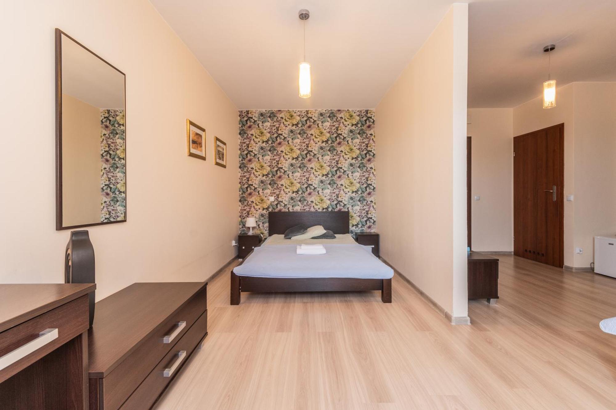 Sztutowo Lazurowy Dwor - Apartamenty Oraz Pokoje Z Basenem I Parkingiem Extérieur photo