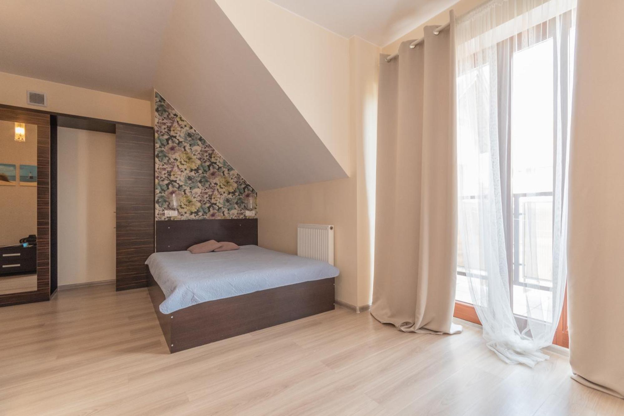 Sztutowo Lazurowy Dwor - Apartamenty Oraz Pokoje Z Basenem I Parkingiem Extérieur photo