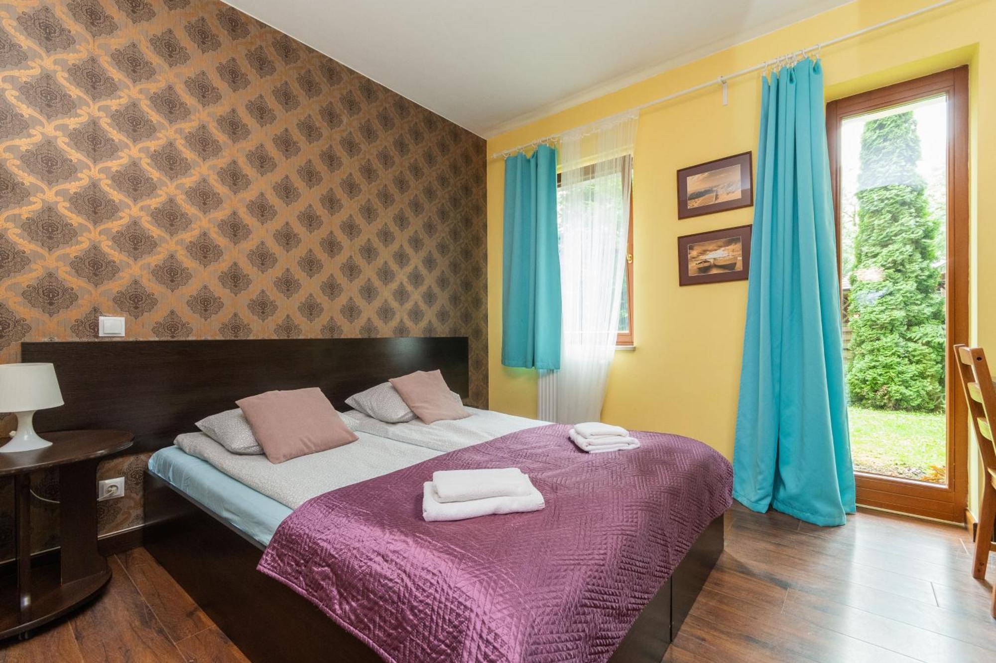 Sztutowo Lazurowy Dwor - Apartamenty Oraz Pokoje Z Basenem I Parkingiem Extérieur photo