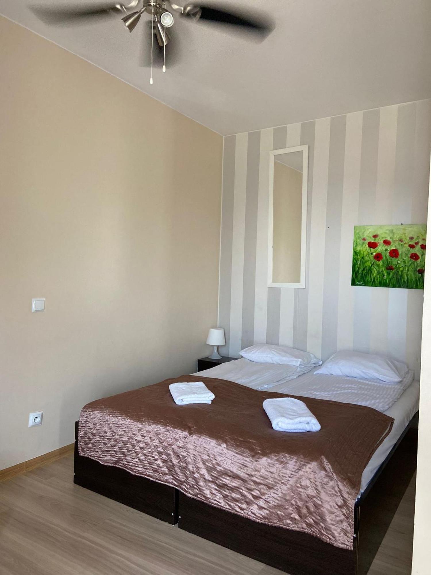Sztutowo Lazurowy Dwor - Apartamenty Oraz Pokoje Z Basenem I Parkingiem Extérieur photo