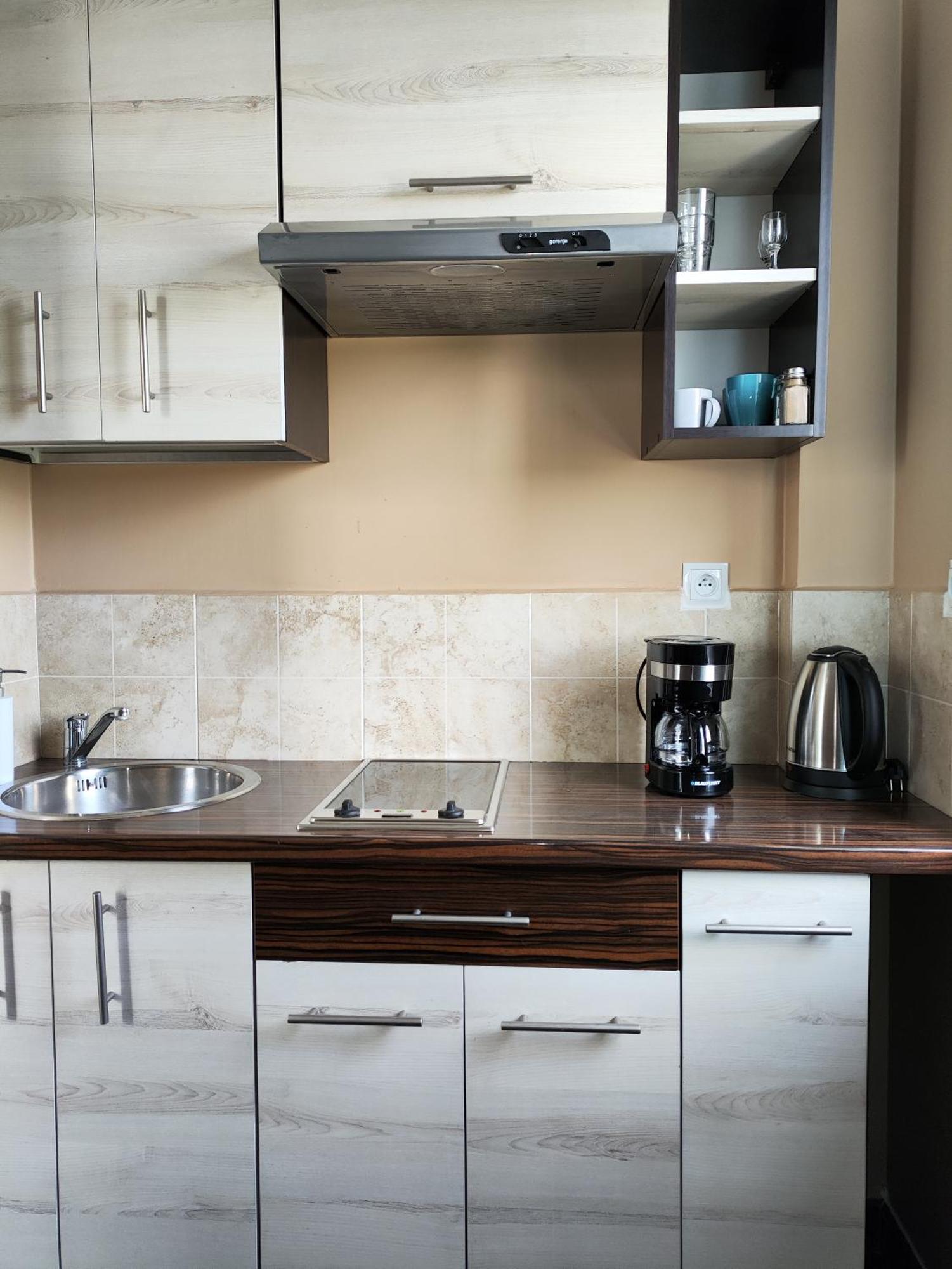 Sztutowo Lazurowy Dwor - Apartamenty Oraz Pokoje Z Basenem I Parkingiem Extérieur photo